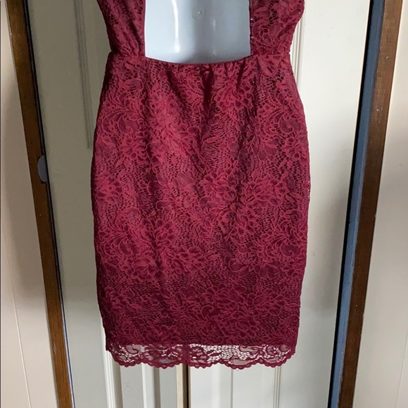 Charlotte Russe Bodycon Cocktail Dress - Picture 5 of 5